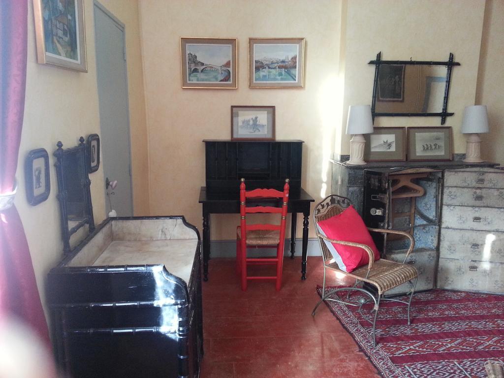 La maison de l'œnologue Poucharramet Chambre photo
